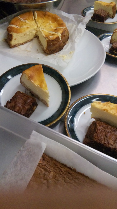 焼きチーズケーキとブラウニー 高田川部屋ブログ
